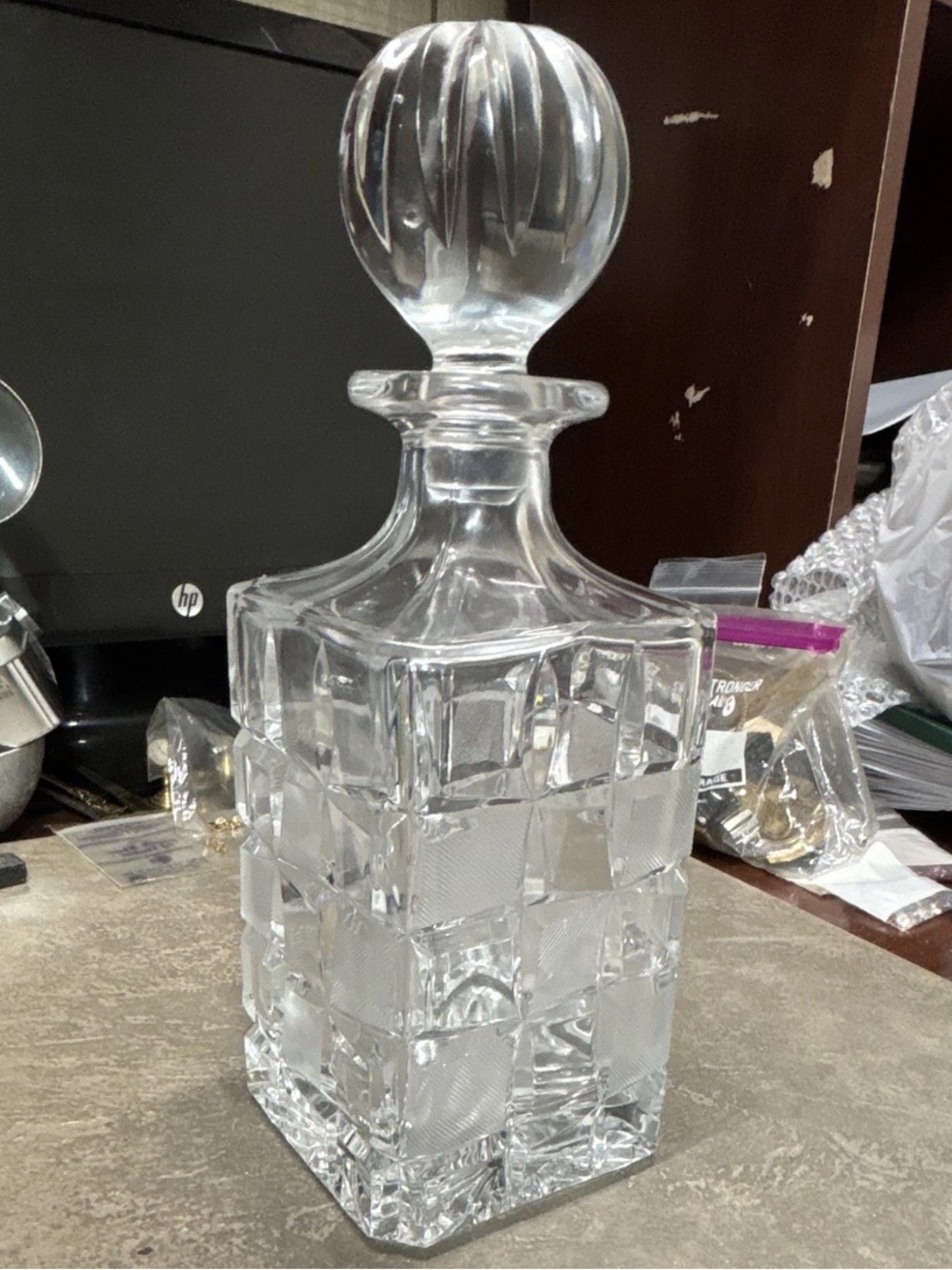 Crystal Glass Decanter with Square Pattern - Clear